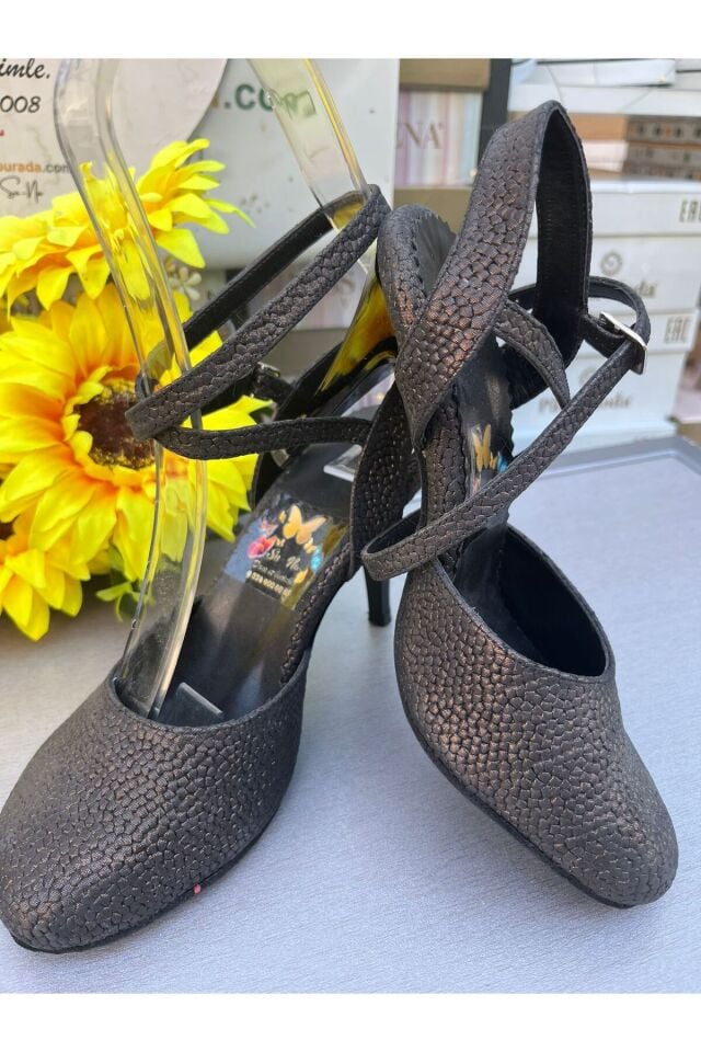 KABARTMALI DERİ KAHVE BURNU KAPALI , KELEBEK MODEL 8,5 CM TOPUK BOYU TANGO, SALON VE DANS AYAKKABI