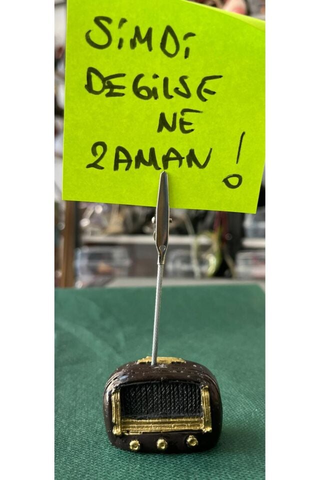 MİNİ RADYO KAHVE POLYESTER KAĞIT TUTUCU NOTLUK-ÇOK ŞIK-SEVİMLİ MİNİ MESAJ GÖNDERİN SEVDİKLERİNİZE